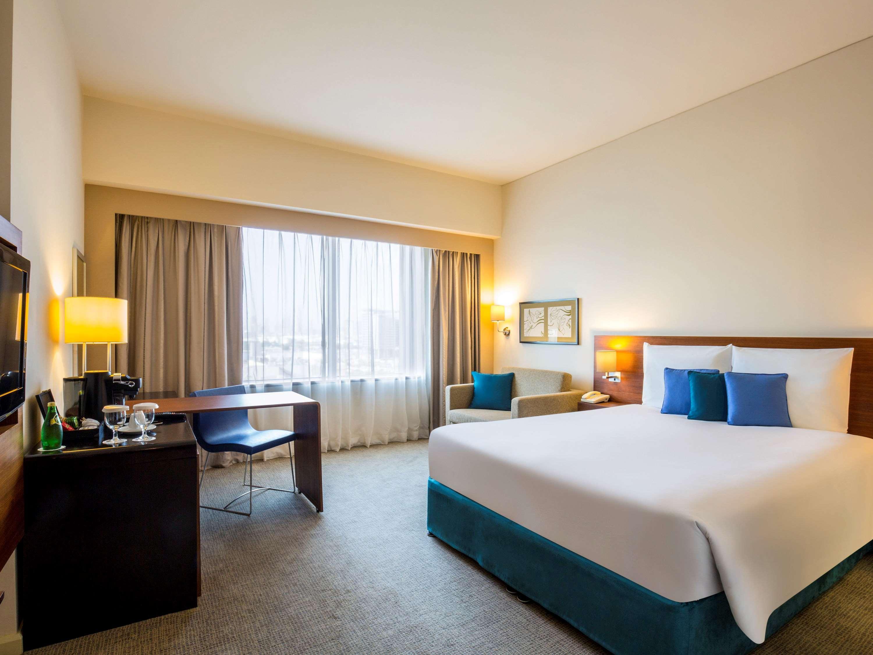Novotel Deira Creekside Dubai Exterior foto
