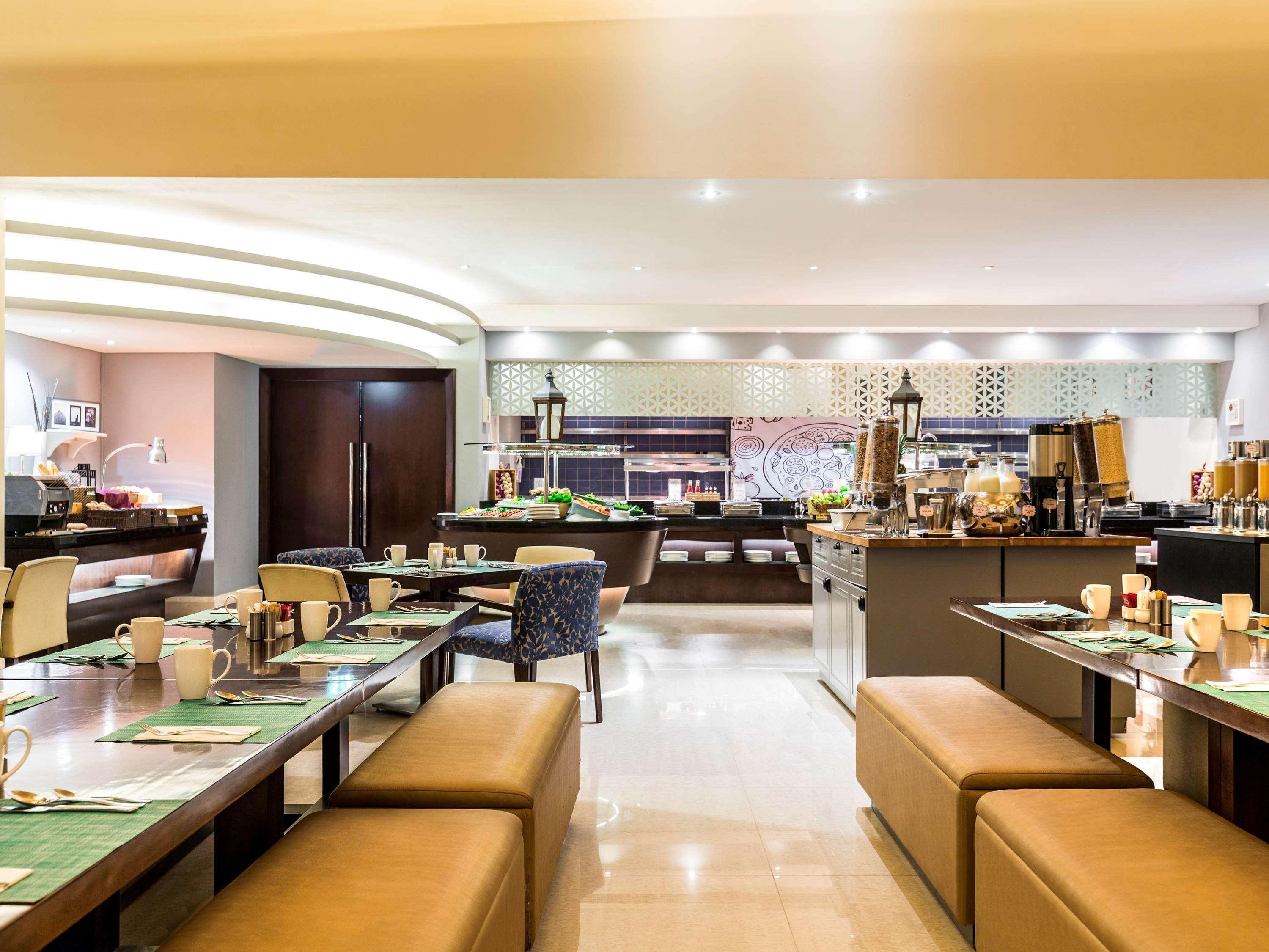 Novotel Deira Creekside Dubai Exterior foto